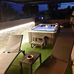 Villa Tea Con Piscina A Pochi Passi Dal Mare