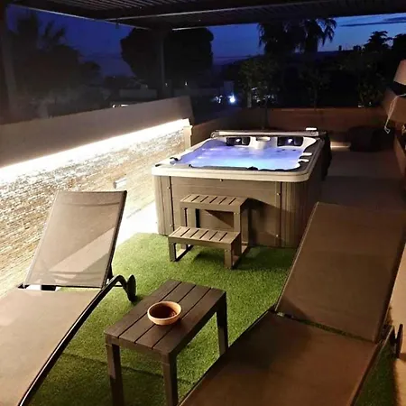 Villa Tea Con Piscina A Pochi Passi Dal Mare