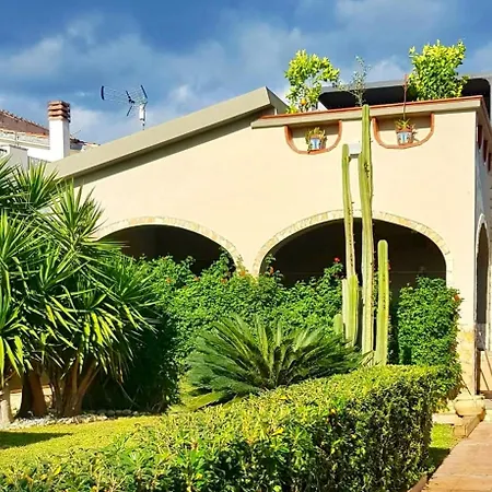 Villa Tea Con Piscina A Pochi Passi Dal Mare Fontane Bianche